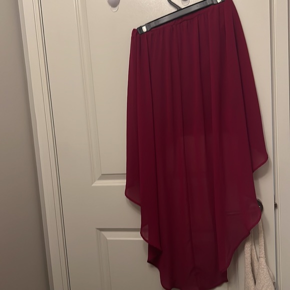 Maroon Lush Skirt - Picture 3 of 4